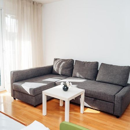 Crown Central Three Bedroom Apartment Белград Екстер'єр фото